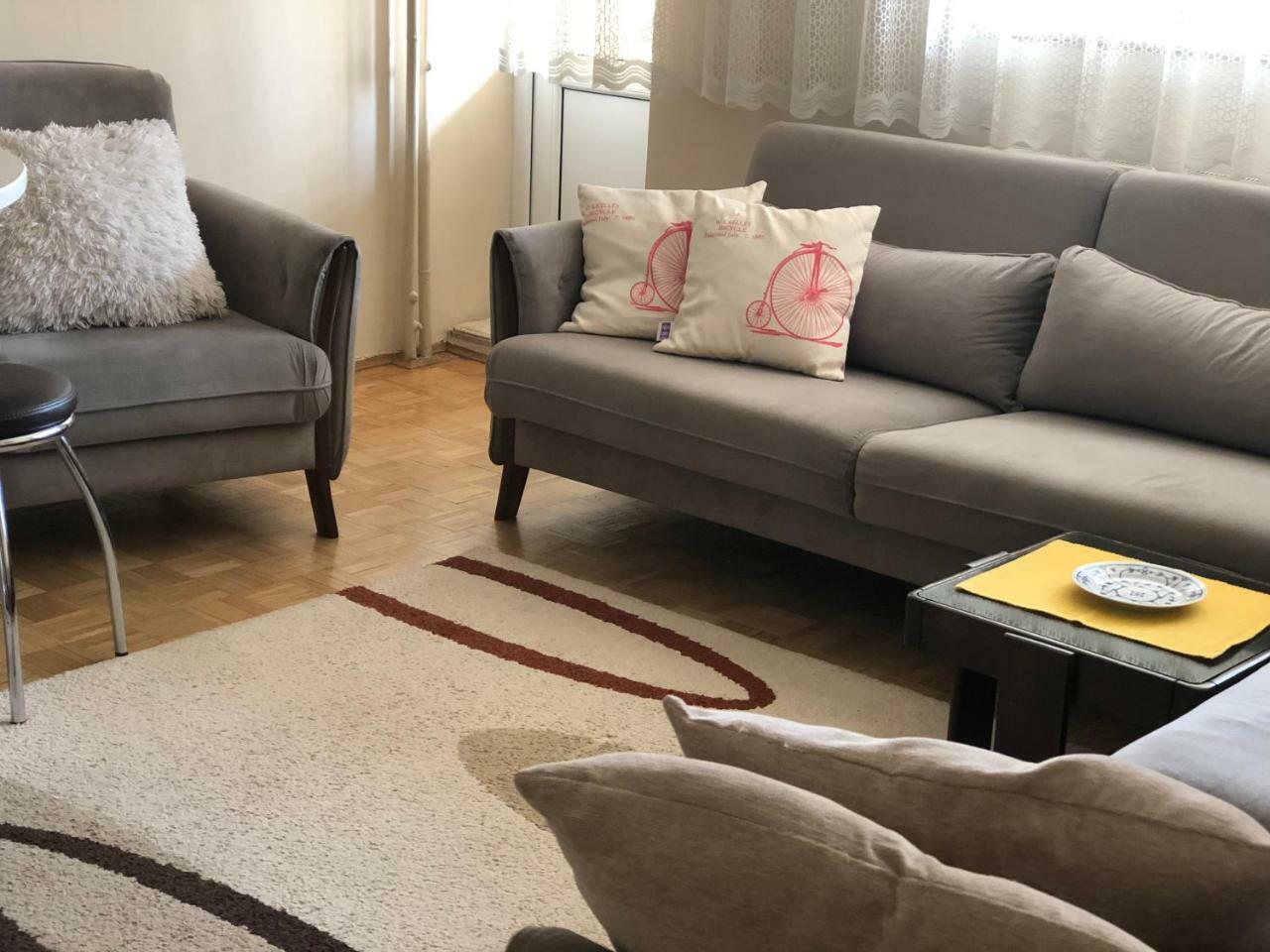 Ulpiana Apartment Prishtinë Ngoại thất bức ảnh