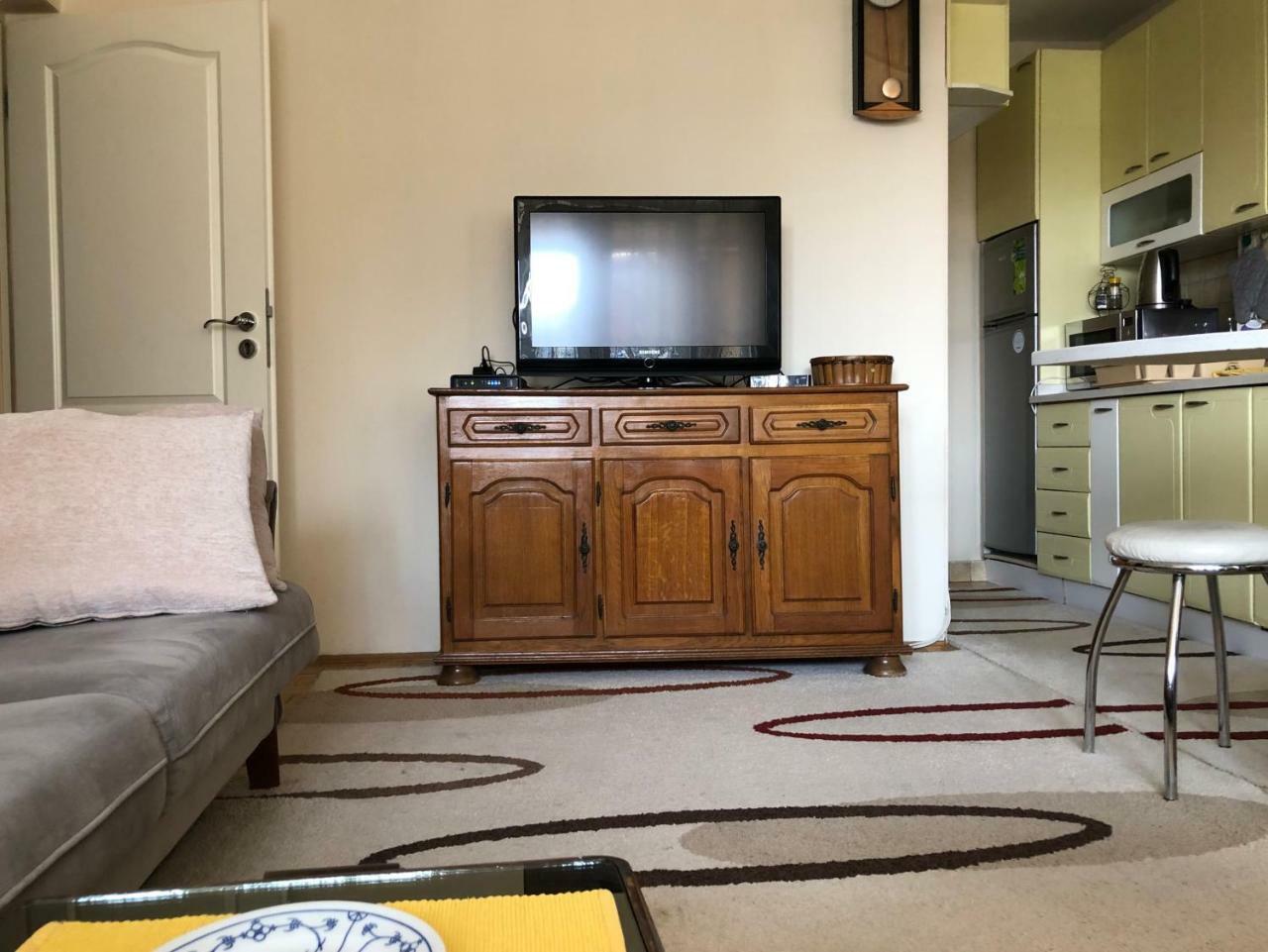 Ulpiana Apartment Prishtinë Ngoại thất bức ảnh