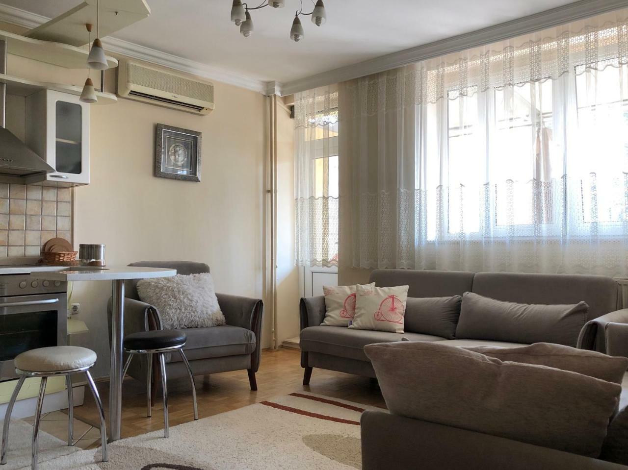 Ulpiana Apartment Prishtinë Ngoại thất bức ảnh