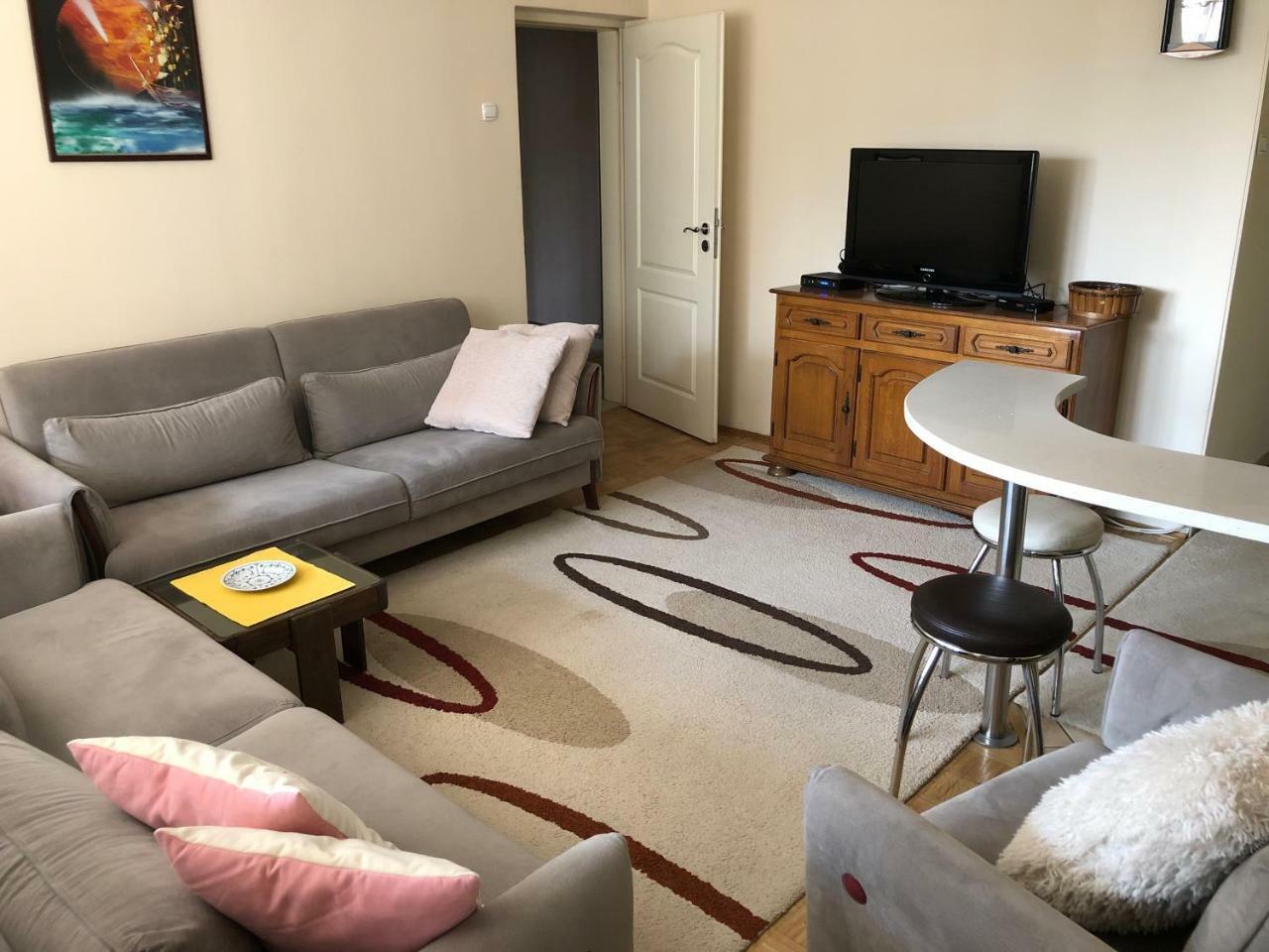 Ulpiana Apartment Prishtinë Ngoại thất bức ảnh